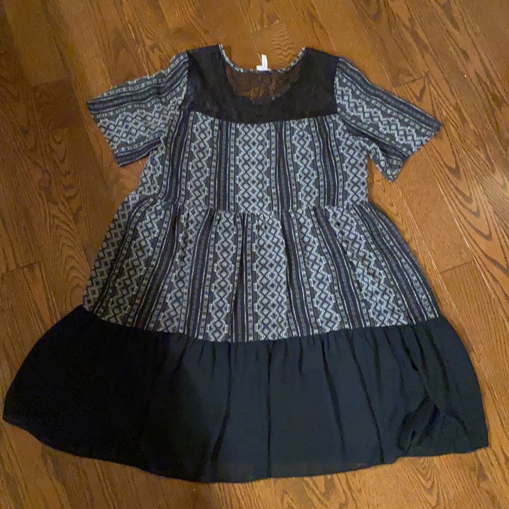 BCBGeneration babydoll dress with lace size M - Picture 8 of 10